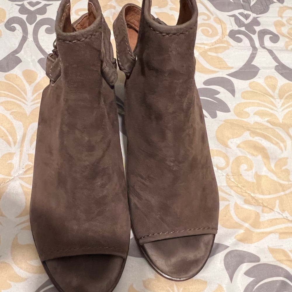 Frye suede booties sz 9.5